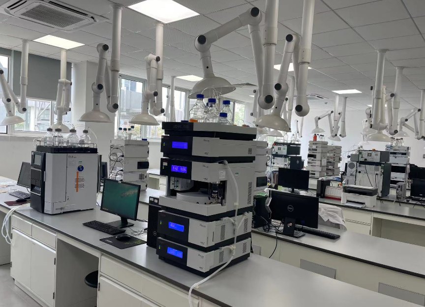 Analytical laboratory instruments